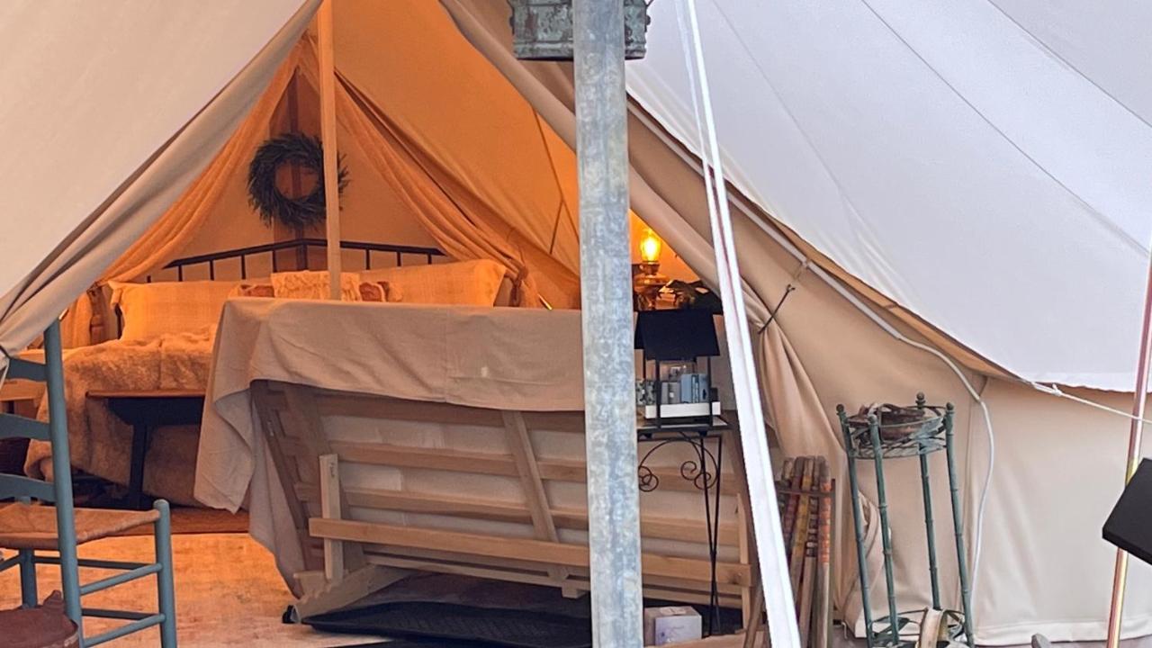 Shenandoah Valley Glamping - Amazing Views - Farm Edinburg Bagian luar foto