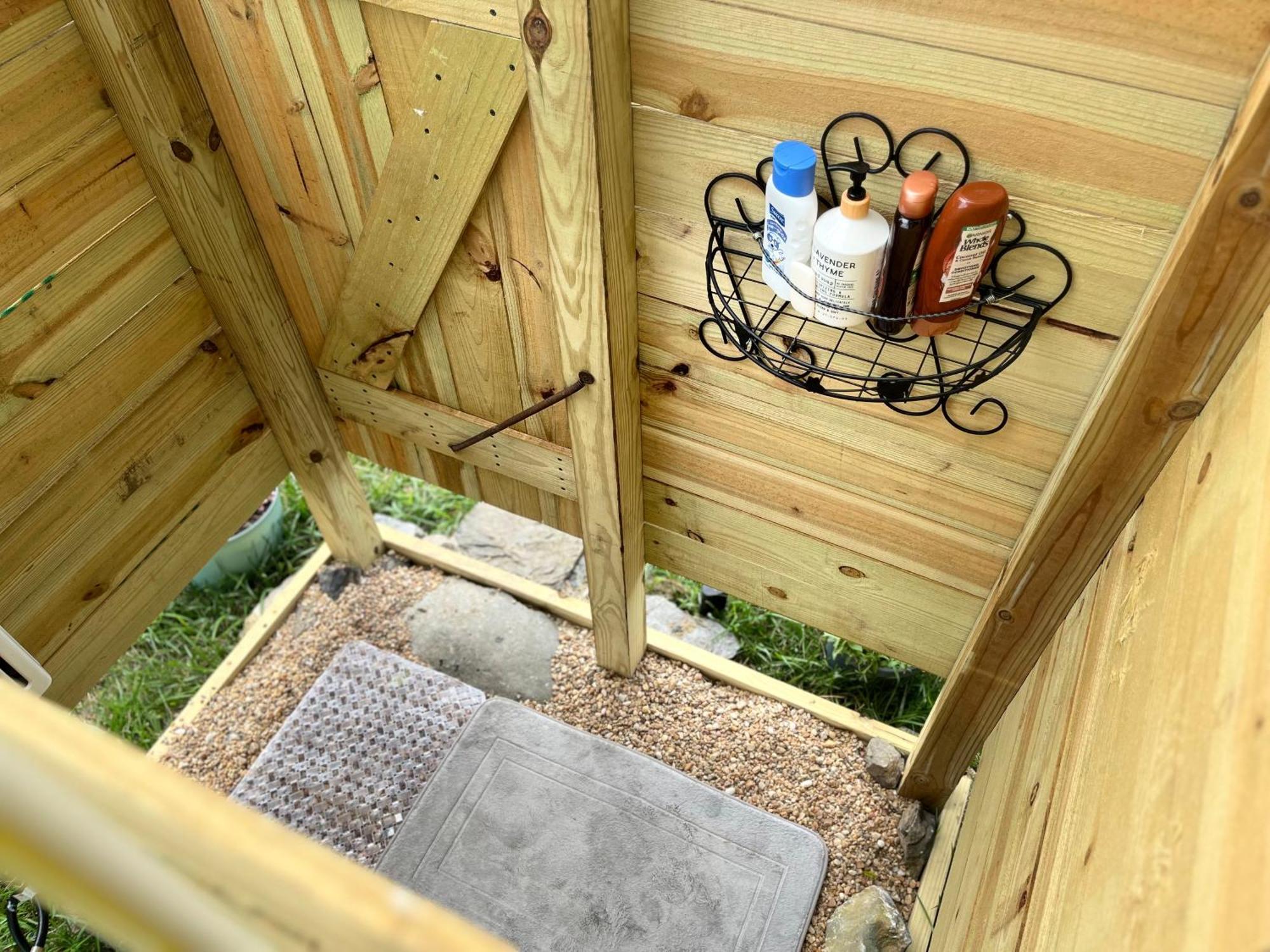 Shenandoah Valley Glamping - Amazing Views - Farm Edinburg Bagian luar foto