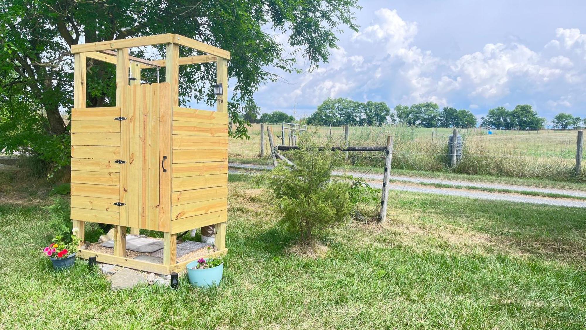 Shenandoah Valley Glamping - Amazing Views - Farm Edinburg Bagian luar foto